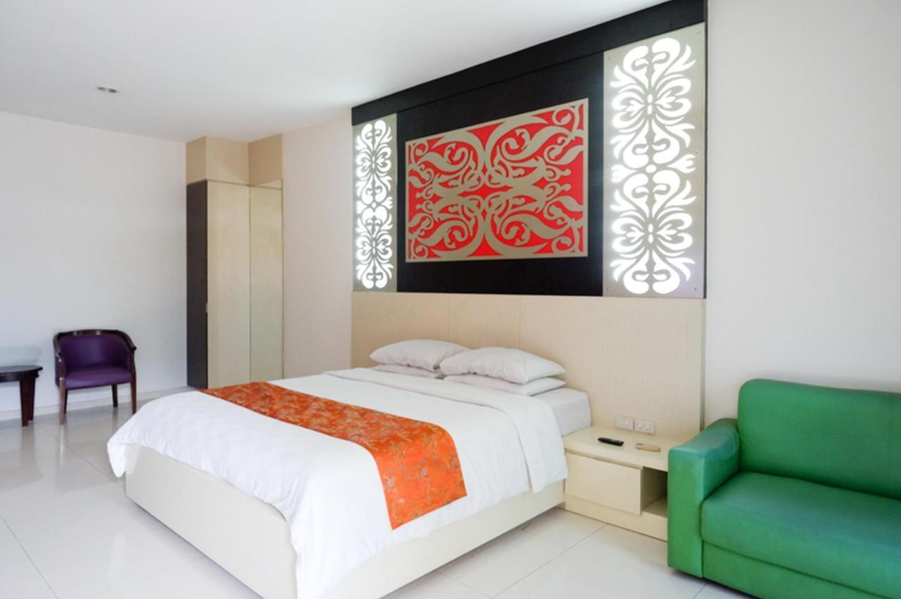 Hotel New Puri Garden Bandara Σεμαράνγκ Εξωτερικό φωτογραφία