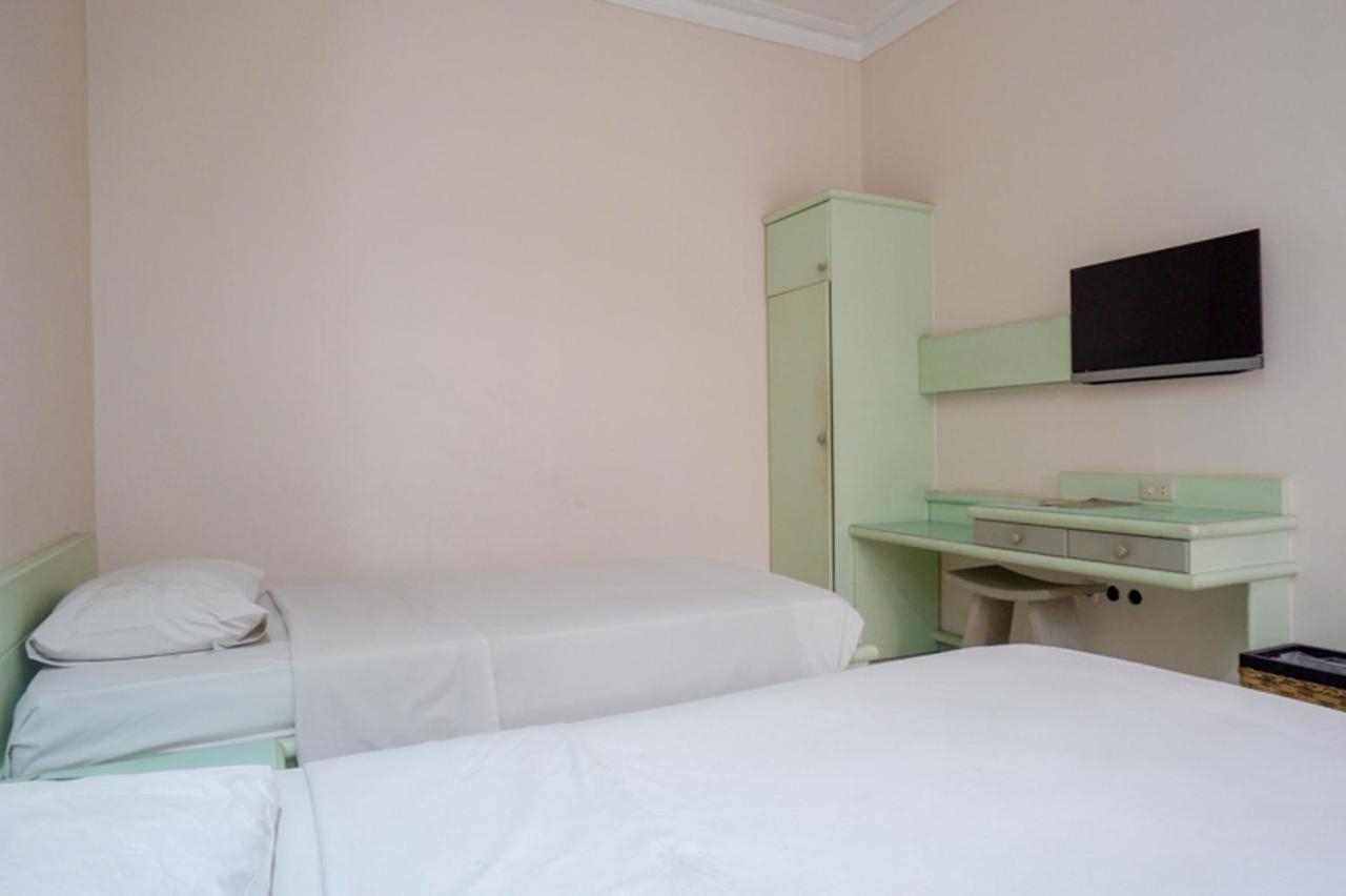 Hotel New Puri Garden Bandara Σεμαράνγκ Εξωτερικό φωτογραφία