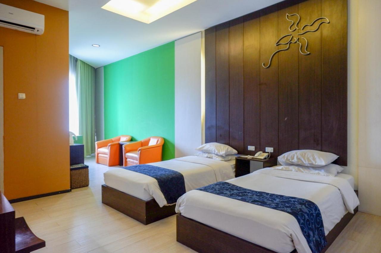 Hotel New Puri Garden Bandara Σεμαράνγκ Εξωτερικό φωτογραφία