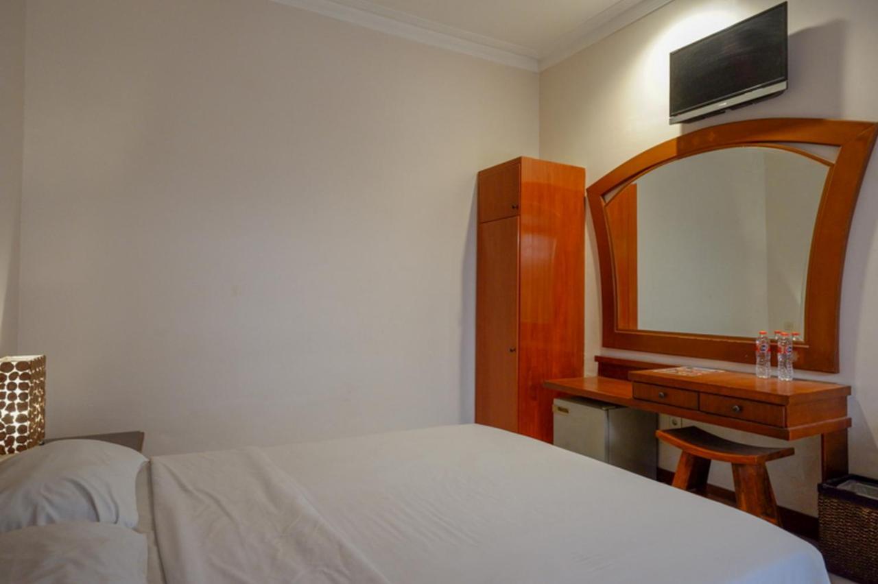 Hotel New Puri Garden Bandara Σεμαράνγκ Εξωτερικό φωτογραφία
