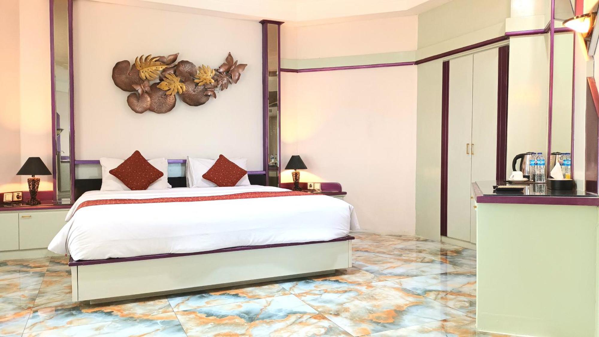 Hotel New Puri Garden Bandara Σεμαράνγκ Εξωτερικό φωτογραφία