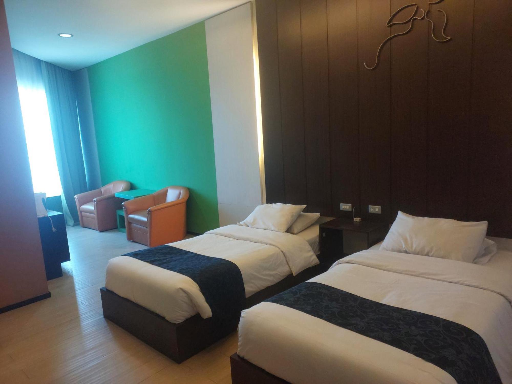 Hotel New Puri Garden Bandara Σεμαράνγκ Εξωτερικό φωτογραφία