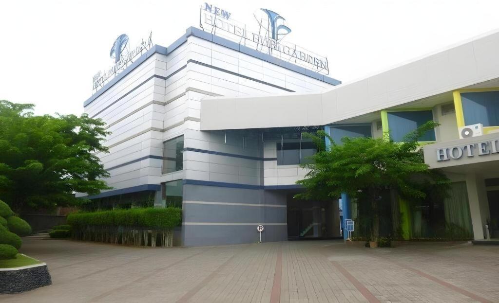 Hotel New Puri Garden Bandara Σεμαράνγκ Εξωτερικό φωτογραφία